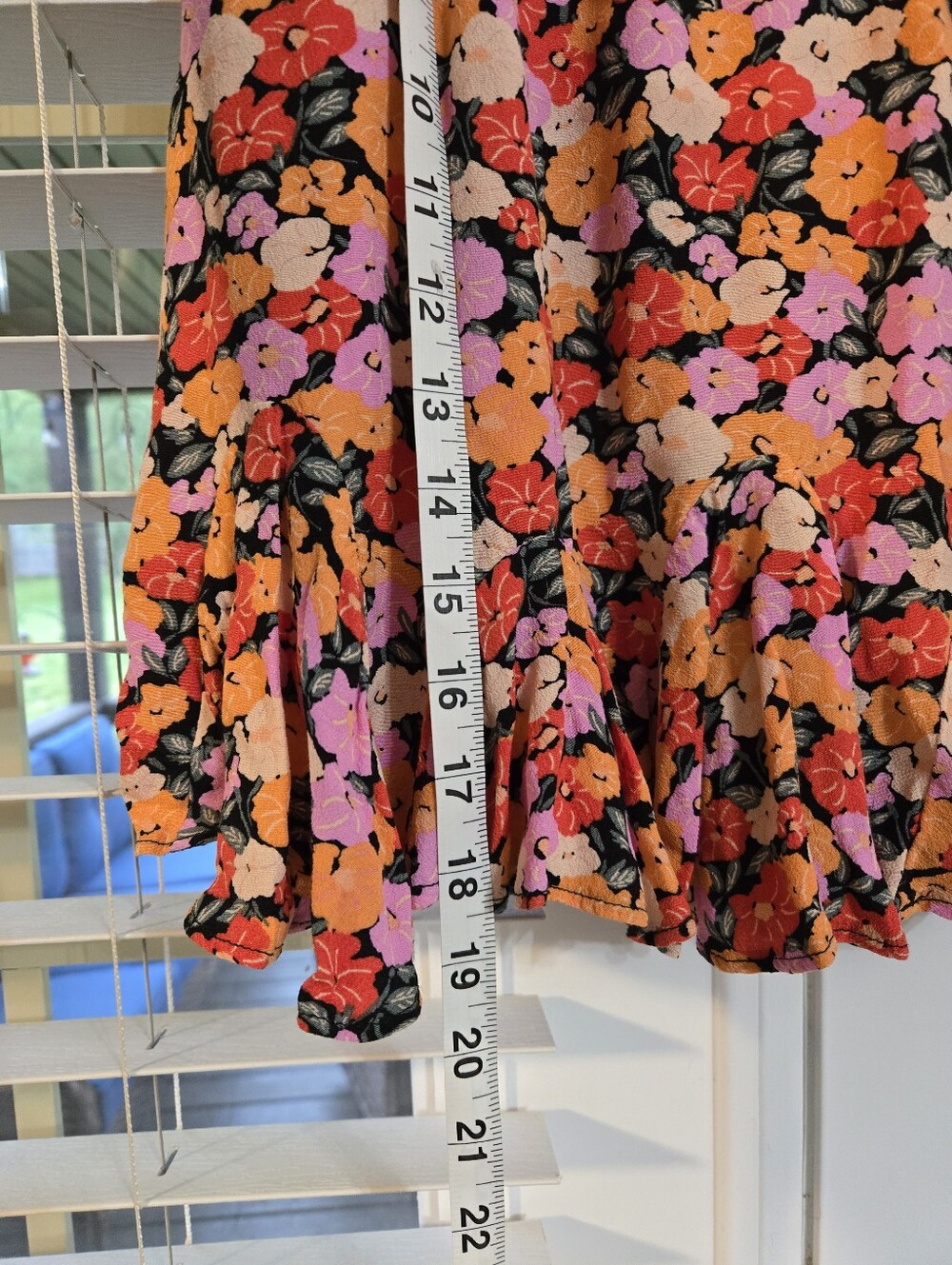 LOFT Skirt with Ruffle Hem Sz Large - Picture 5 of 5